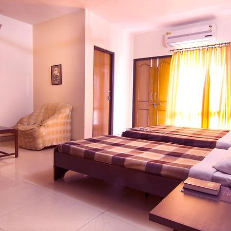 Hotel Rajawas Dibrugarh Exterior foto